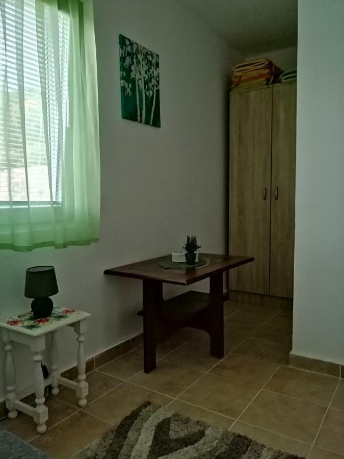 דוברה וודה Apartman Nikocevic מראה חיצוני תמונה